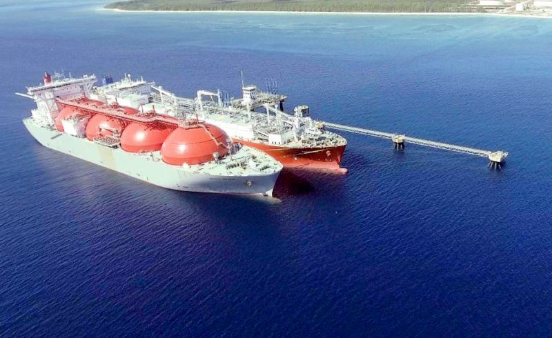 First Ship-to-Ship LNG Bunkering in Japan